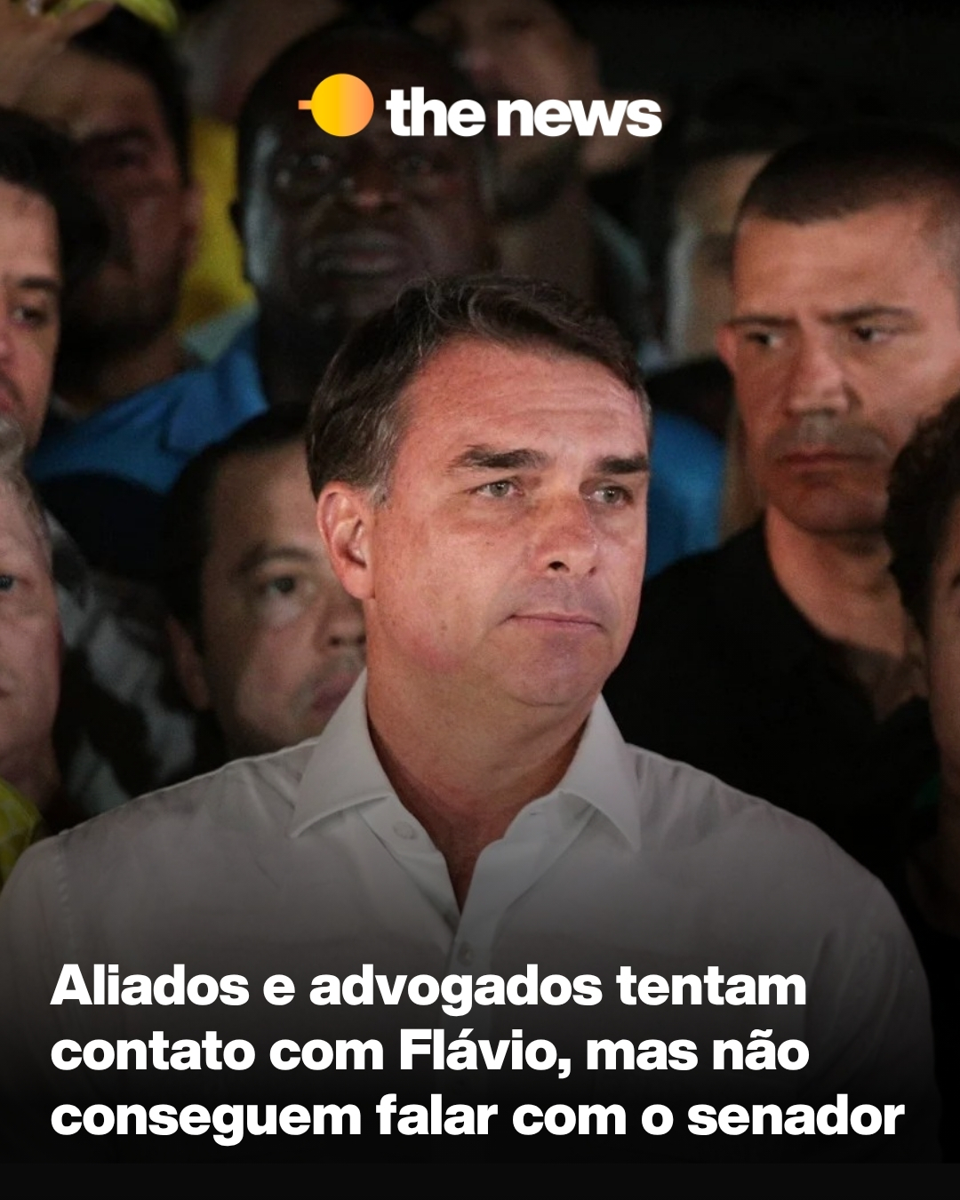 Aliados e advogados de Flávio tentam contato mas não conseguem falar com o senador